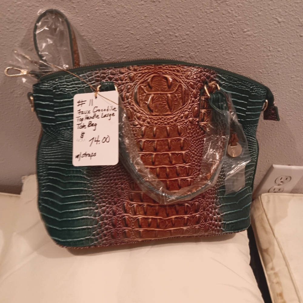 Crocodile tote w strap